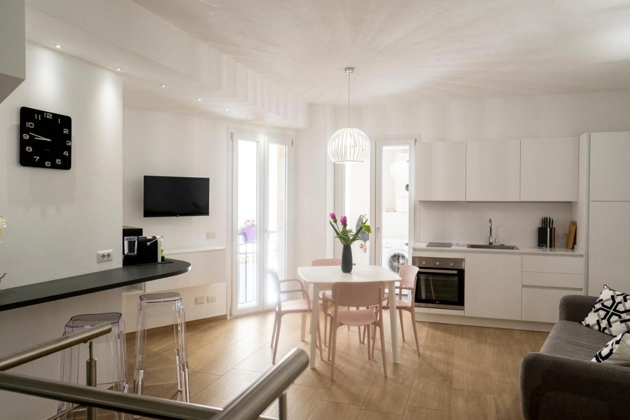 Dada Loft Apartment เชฟาลู ภายนอก รูปภาพ
