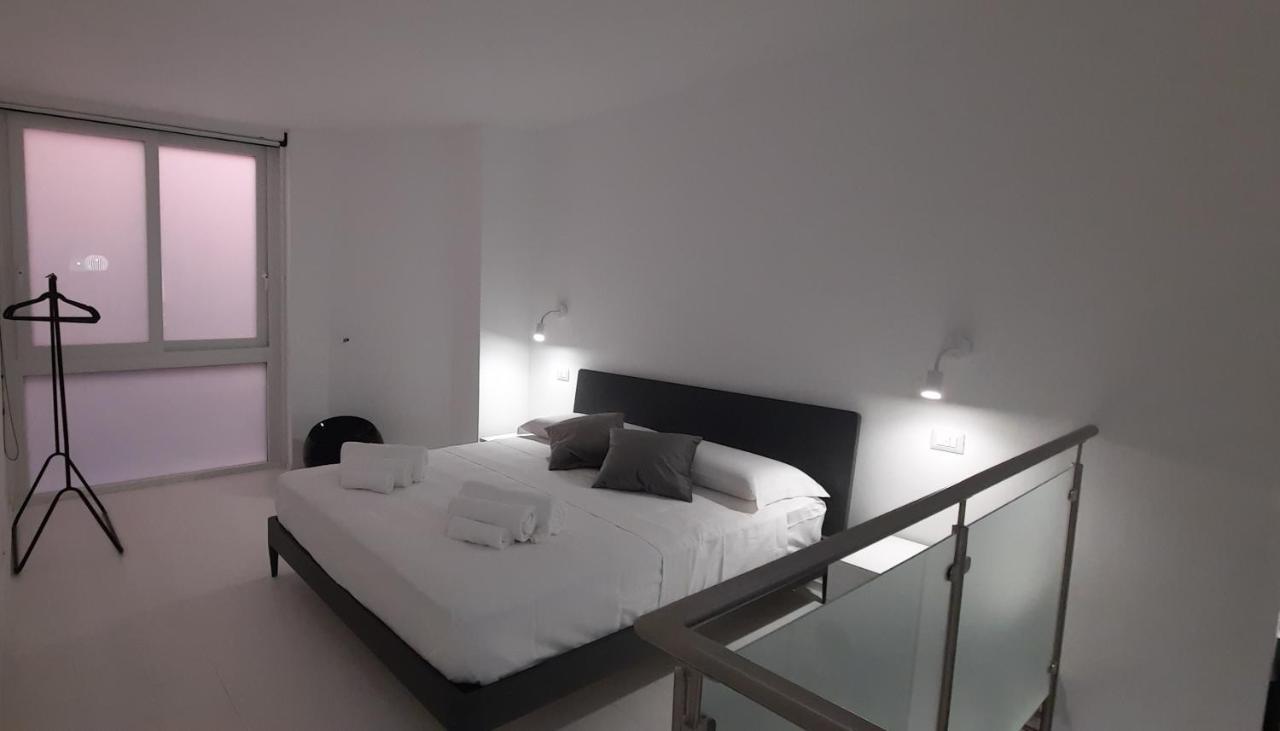 Dada Loft Apartment เชฟาลู ภายนอก รูปภาพ