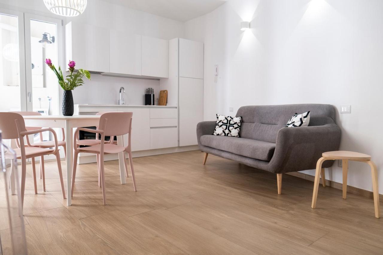 Dada Loft Apartment เชฟาลู ภายนอก รูปภาพ